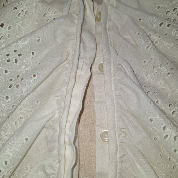 Vintage Romantic Button-Up Blouse with Ruffles and Lace - Picture 4 of 5